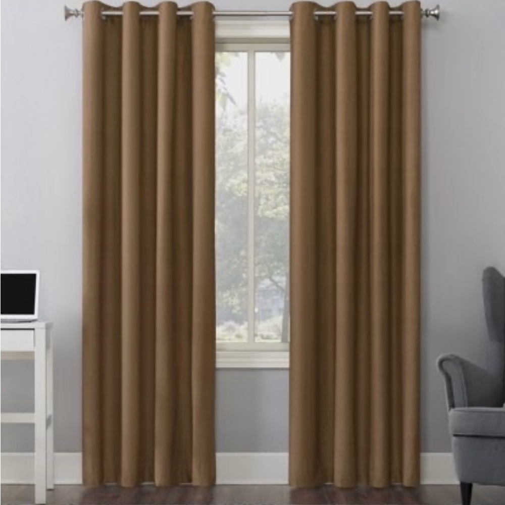 Sun Zero Cameron Thermal Insulated Total Blackout Grommet 3 Panels - Picture 1 of 9